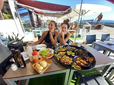 Happy Tapa Los Abrigos in Tenerife